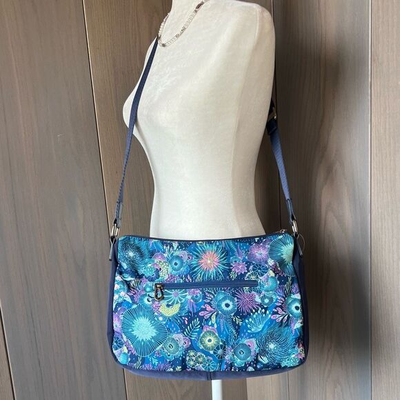 SAKROOTS Artists Circle Nylon Crossbody Seascape - Picture 4 of 12